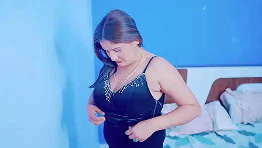 Büyük memeli orta yaşlı seksi kadın kocasının yarağından memnun değil