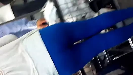 Seksi küçük latin orta yaşlı seksi kadın