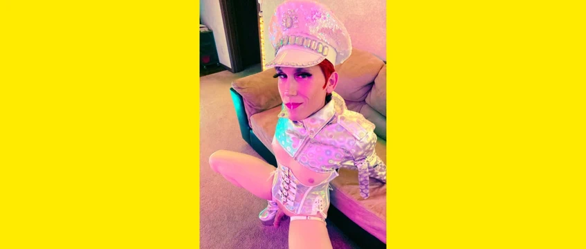 Syn Thetic ile Cyberpunk transeksüel