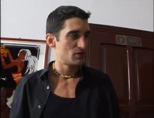 Seksi büyük göğüsler bilardo masasında sikişiyor