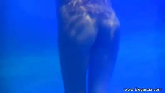 Egzotik Hindistan'dan şehvetli dansçılar