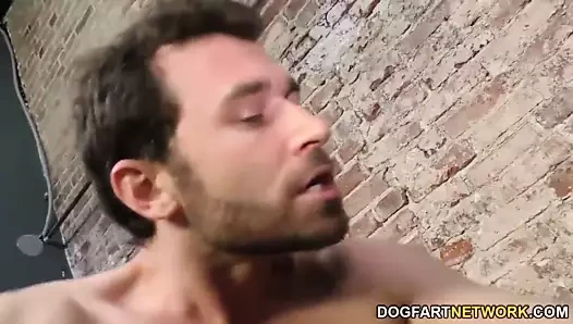 Abanoz priya price hapiste üçlü hoşlanır