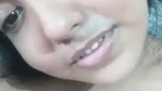 Hintli güzel kız kendimi sikiyor