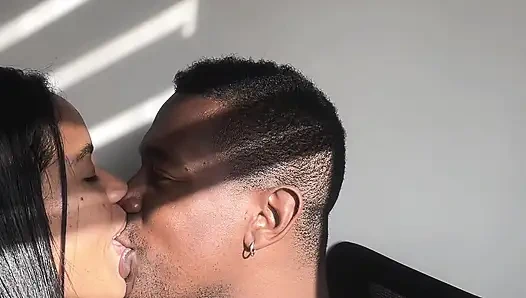 Bak nasıl yapıyorum derin gırtlağa kadar iyi dikkatsiz bir saksodan zevk alıyorum - amatör çift- nysde