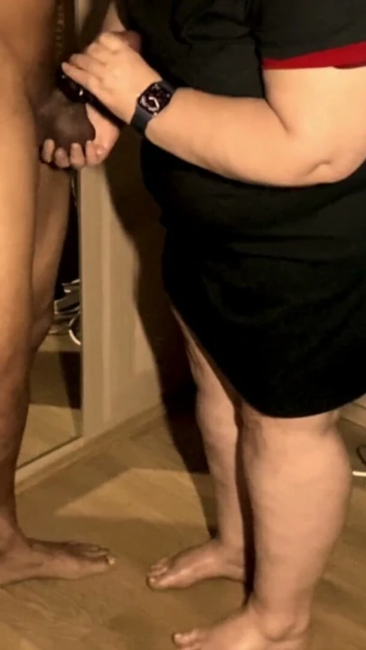 bbw Married Granny handles BBC at home for cum load in her hand- Dirty granny | Clip 2