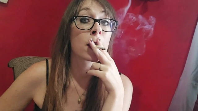 Ms. Thrope'un kullandığı garip sigara fetişi terimleri