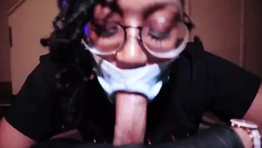 çük emme büyükanne