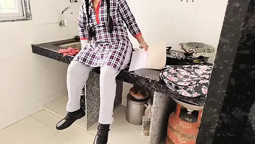 Hintli öğretmen öğrenci yeni seks videosu viral