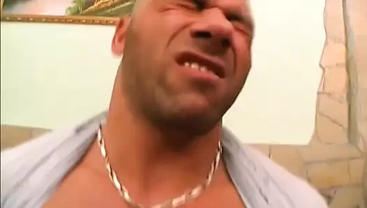 Benim için kızgın iki şişman bebek!