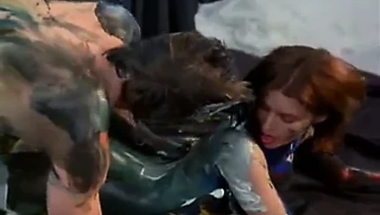 Kari wuhrer - tatlı 01