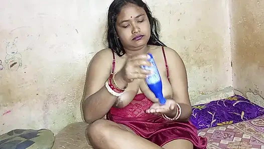 Hintli yerel köylü genç kız açık havada xxx video, Hintli güzel köylü kız açık havada seks videosu