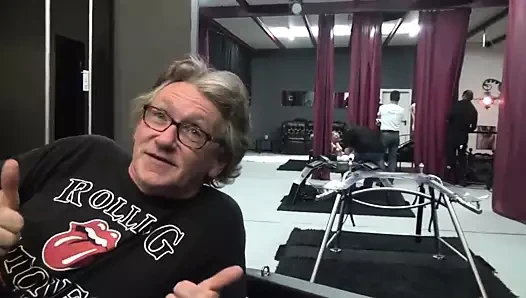 2 niederlaendische Schlampen bekommen es ordentlich besorgt