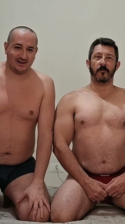 Kol gücü meydan okuması - gouine güreşi ve kum torbası