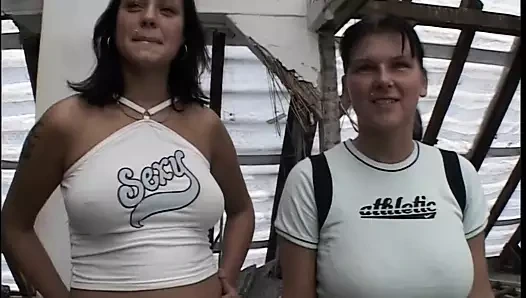 2 Schlampen suchen geilen Schwanz zum ficken