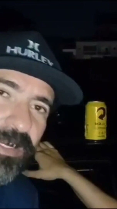 Yabancıların üzerine boşalması için karımı domaltıyorum! | Klip 3