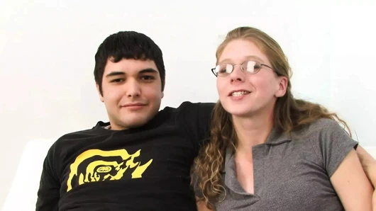 Büyük siyah yarak Jenny Leigh'i mahvederken gavat kocası izliyor