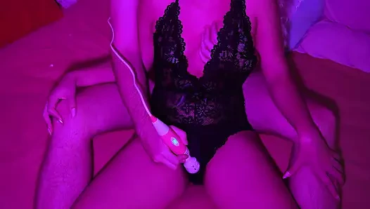 Çoklu orgazm, iç çamaşırı üzerinde mastürbasyon 12x geldi