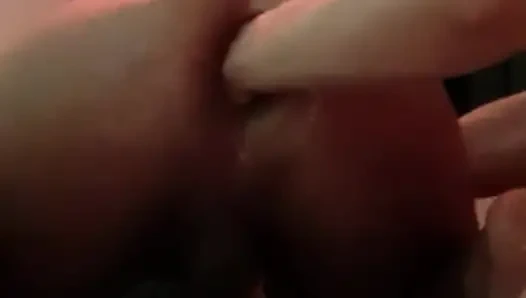 Bu orospu çocuğunun açık poposunu çok seviyorum