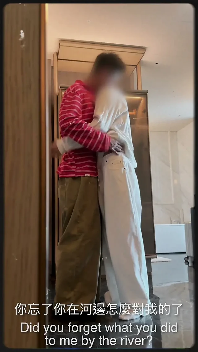 Kardeşim dışarıda utangaç olurdu ama kapı kapandığında bambaşka bir insan olurdu