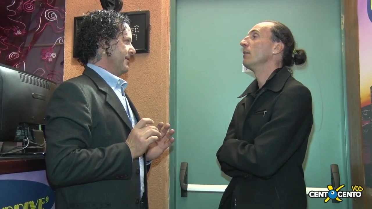 Lyrics meaning: और अंत में मैं अपने मुर्गा पूरा centoxcento italia पिन में पिन