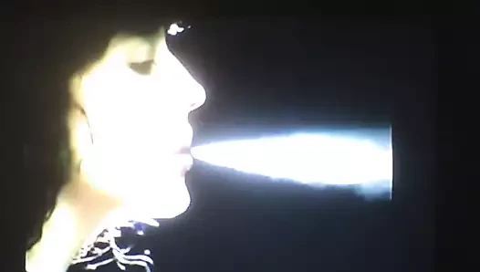 Peggy tilki sigara içme