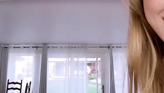 Badoinkvr azgın hostes Octavia Red kendine yardım edemiyor ve seninle profesyonel sınırları aşmadı bölüm 2