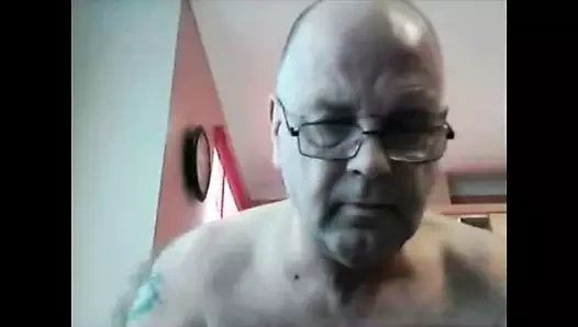 Üvey baba biseksüel götünü gösteriyor