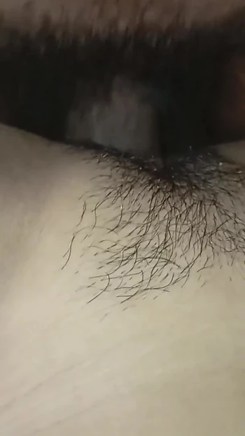 Обязательный для обмена момент из "Budole Chikna Sakdaina Aru Kasaiko Laado Paxaina"