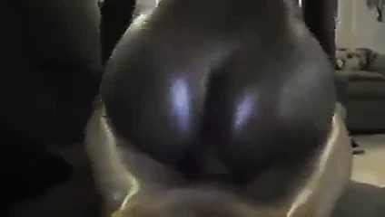 Erkek arkadaşım beni götten sikiyor