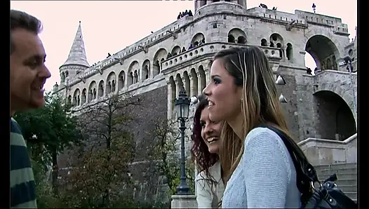 Teşhirci oyuncu seçmelerinde karısıyla ortaya çıkıyor