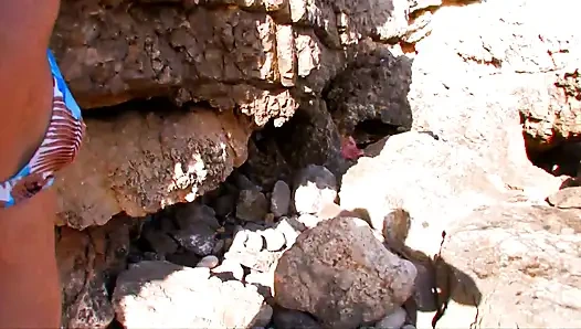 Plajda sikilmeyi ve sikilmeyi kabul ediyor