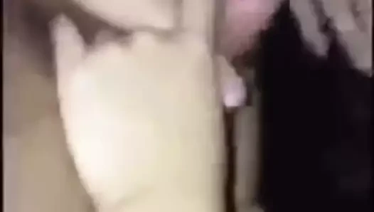 Filipinli Mia Angeles'ta oral seks