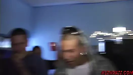 Jenny ve aubrey, pzy fuck fest'te musluklar için ticaret kitapları