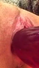 Fistfotze mit dem American Challange Dildo bespielt