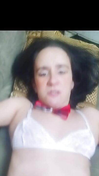 Hot and naughty milf lets cum on your face