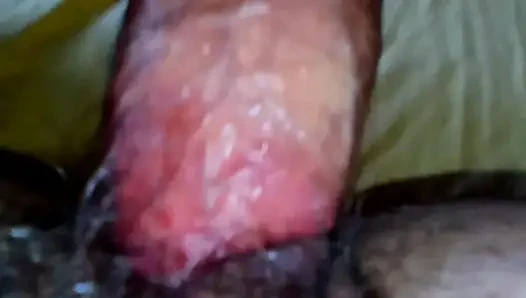 Yatakta birlikte zaman geçiriyoruz ve çok ıslaktı