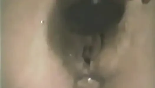 Sarışın orta yaşlı seksi kadın kendini fışkırtıyor