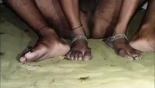 Seksi köy yenge ki tam chudai chupke se