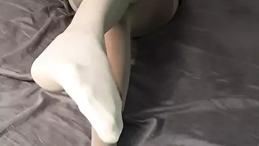 Güzel parlak beyaz külotlu çorap