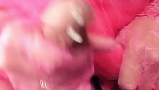 Pembe trans kontrolünü kaybeder