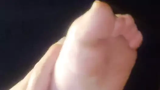 Güzel ayaklarımı gösteriyorum