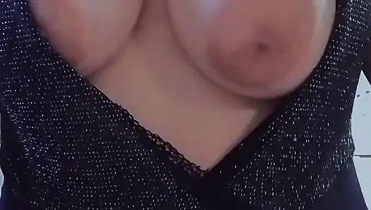 Arjantinli fahişe bana kendine dokunan ve dev götünü zıplatan bir video gönderiyor