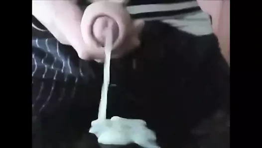 genç adam spunking üzerinde cam itibaren onun kesilmemiş horoz