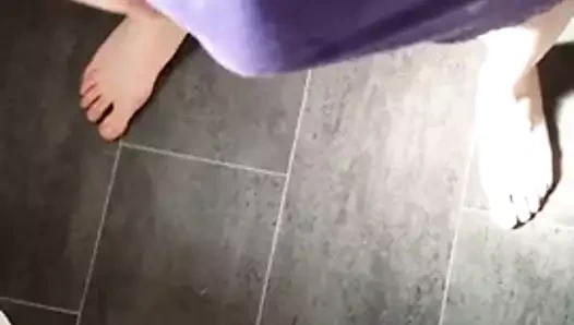 Neredeyse boxerımla geldi