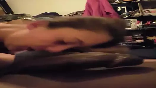 Bana o boğazın ne yaptığını göster