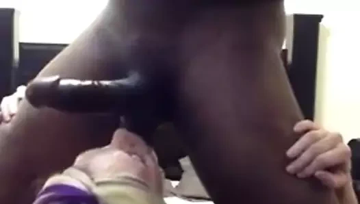 boğazını ödüllendirmek