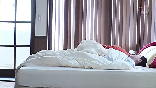 Şanslı adam ve av aktrisini 3 gün boyunca banliyö evine koyun. Bölüm 3