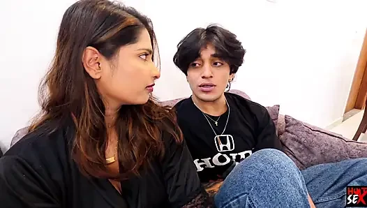Hintli Asyalı Desi Çifti Hardcore Sevişiyor ve Seks Sevişiyor, Öpüşme Videosu