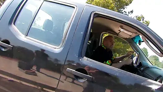 Sahilde dörtlü anal sikiş.