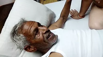 Dada dadi tam üzerinde masti